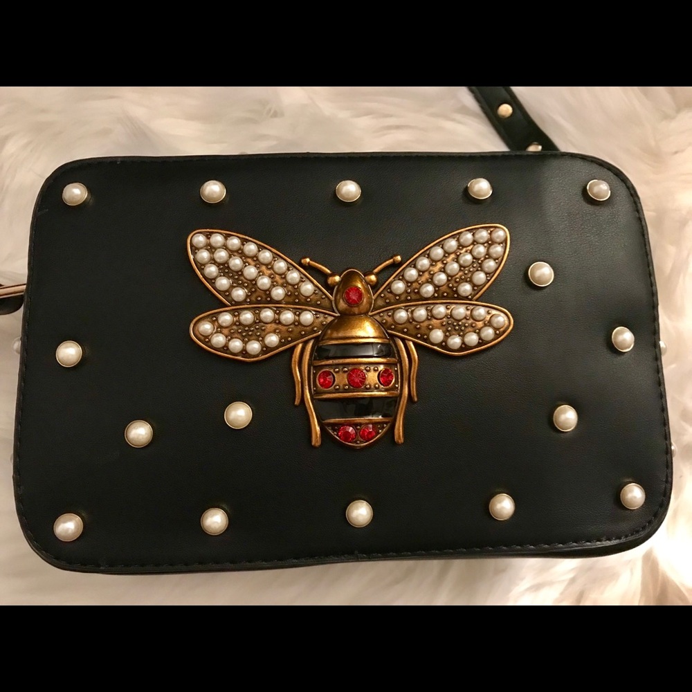 SOLD 🚨Boxy Messenger Bag with Faux Pearl Accents - Picture 3 of 8